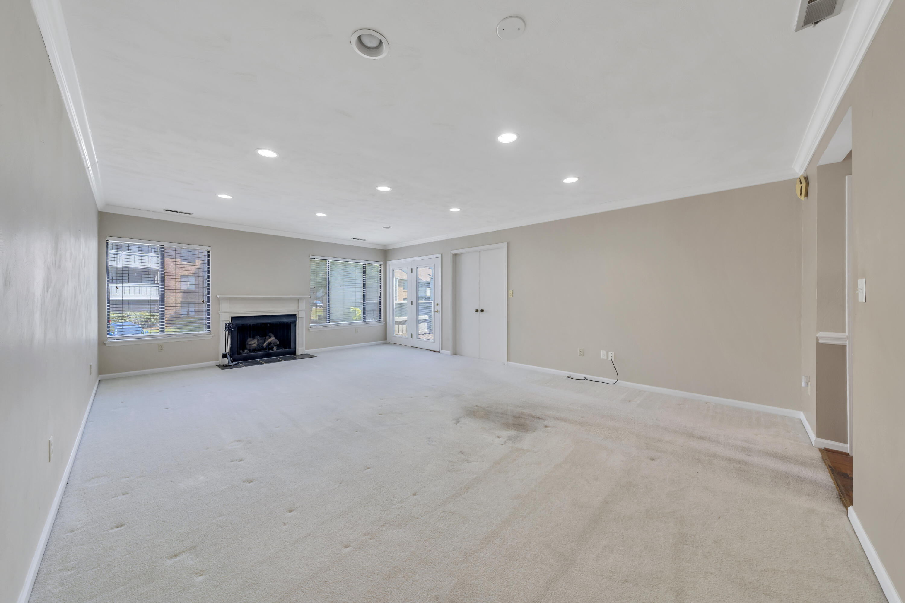 2404 Post Oak Road Salem, VA 24153 - Photo 12 of 50 12-MIB01857