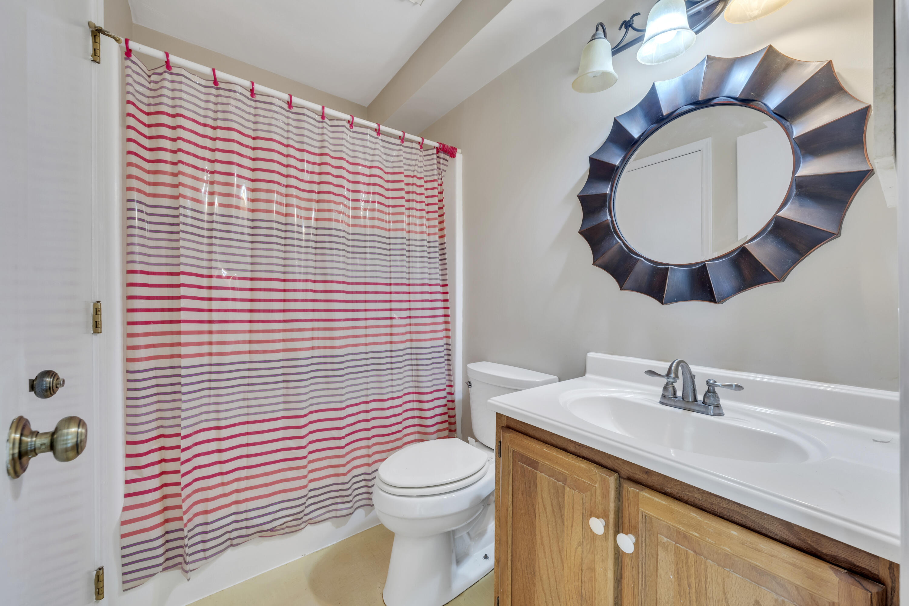 2404 Post Oak Road Salem, VA 24153 - Photo 17 of 50 17-MIB01875