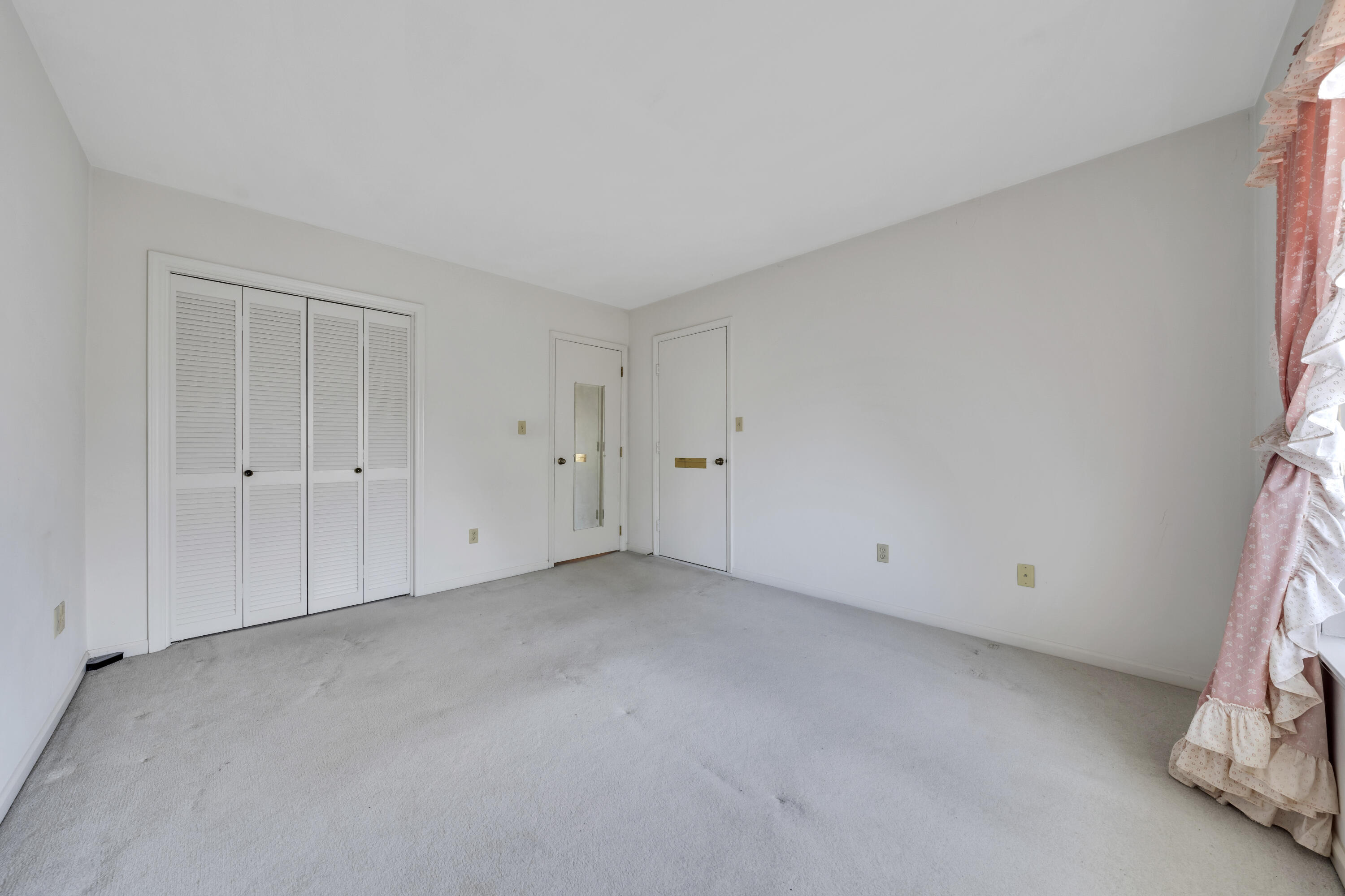 2404 Post Oak Road Salem, VA 24153 - Photo 27 of 50 29-MIB01917