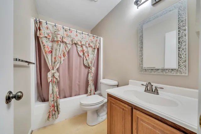 $300,000 | 2404 Post Oak Road, Salem, VA 24153