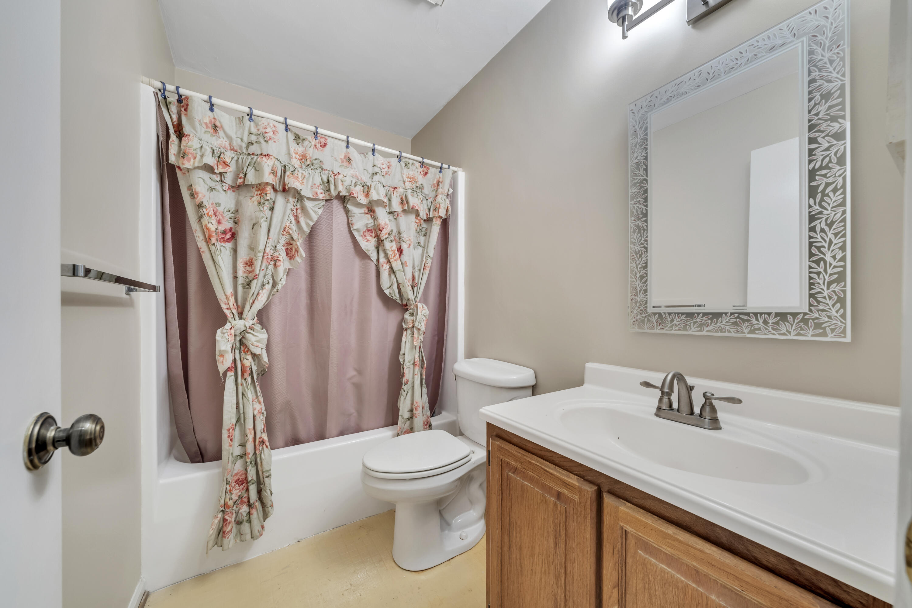 2404 Post Oak Road Salem, VA 24153 - Photo 28 of 50 31-MIB01923