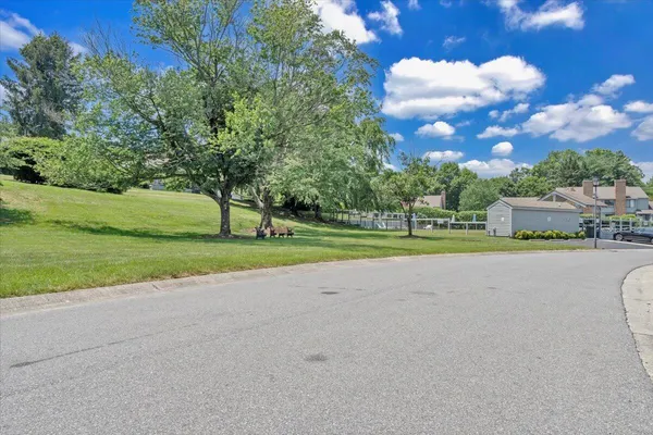 $299,000 | 2404 Post Oak Road, Salem, VA 24153