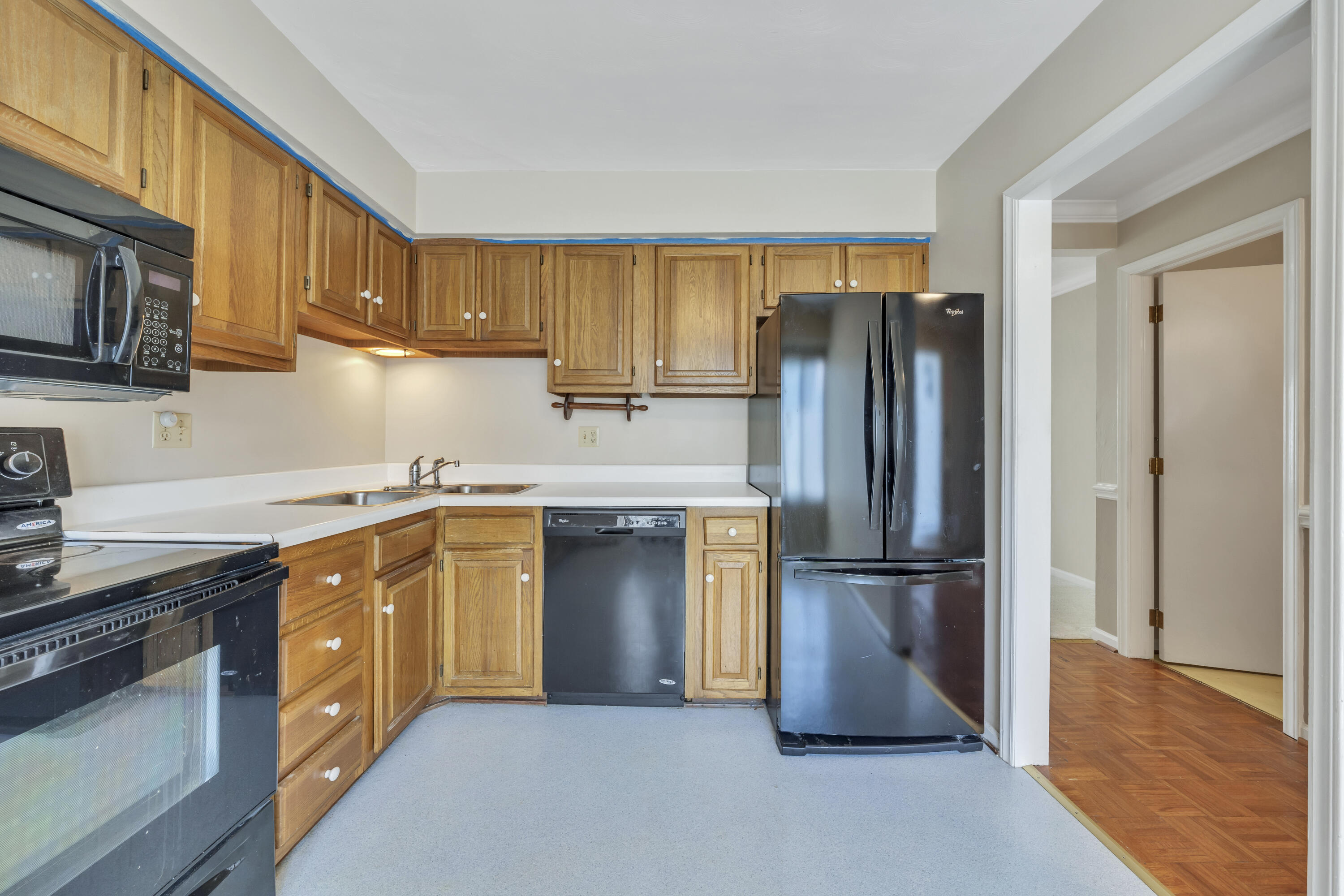 2404 Post Oak Road Salem, VA 24153 - Photo 7 of 50 07-MIB01842