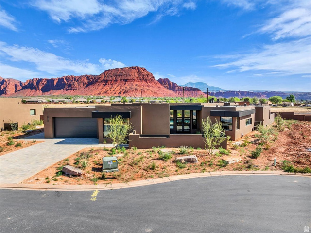 548 West Indigo Way Ivins, UT 84738 - Photo 1 of 46