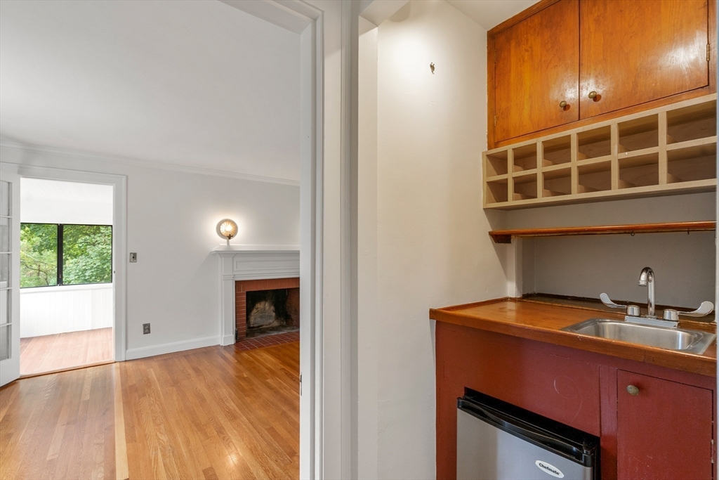 27 Farm Road Sherborn, MA 01770 - Photo 25 of 40