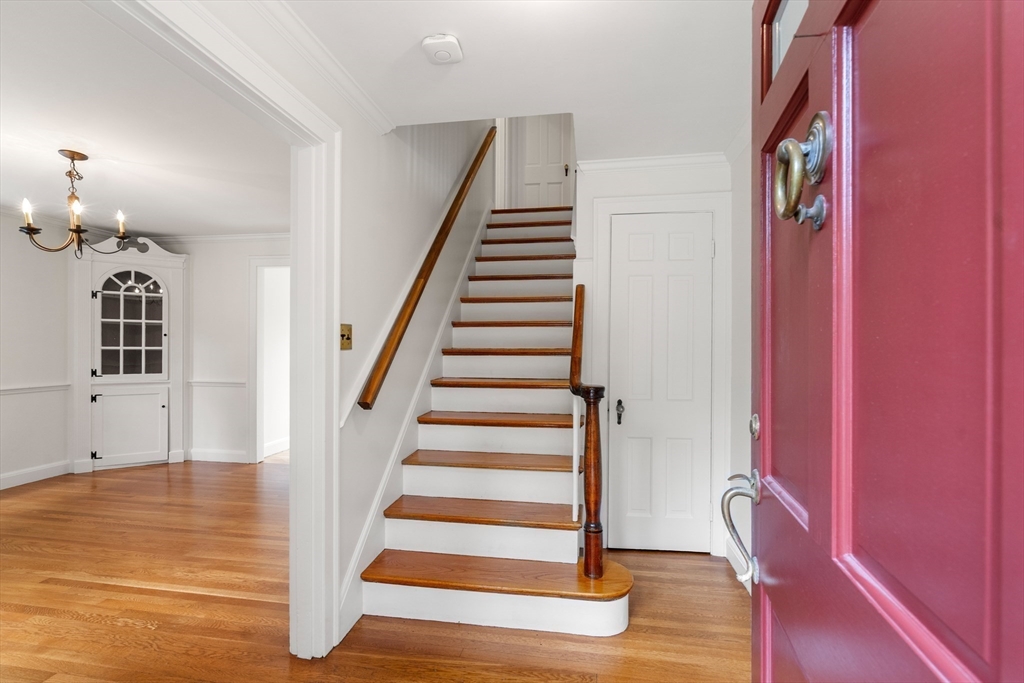 27 Farm Road Sherborn, MA 01770 - Photo 6 of 40