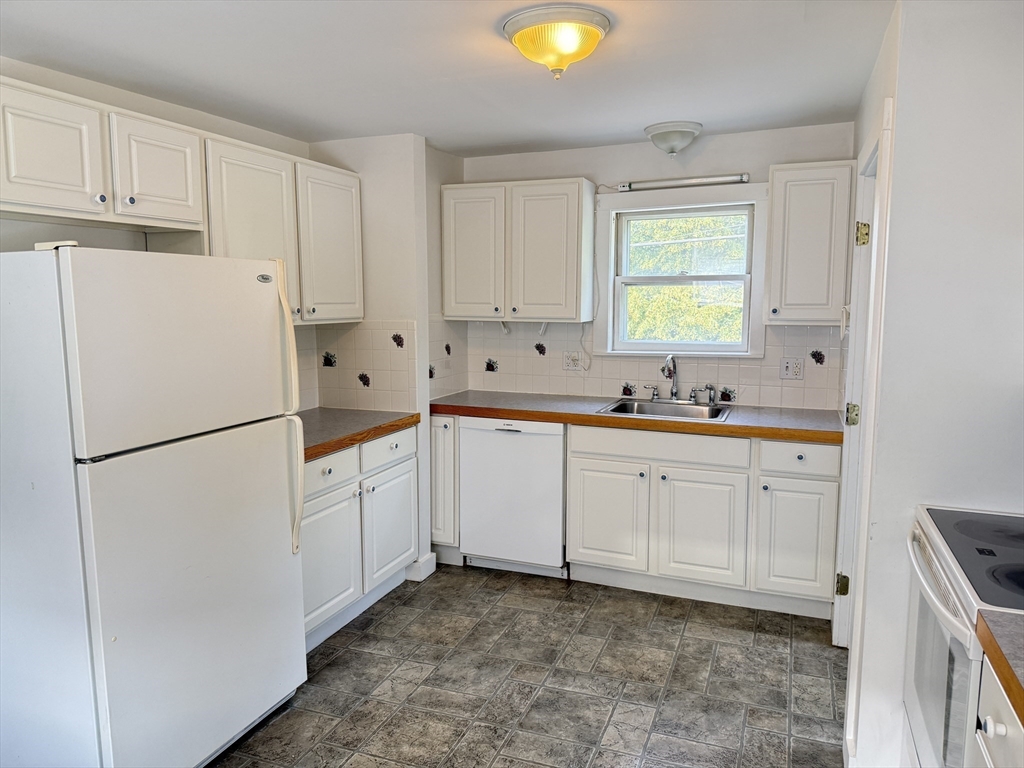 169 Main Street, Unit A Rowley, MA 01969 - Photo 2 of 18