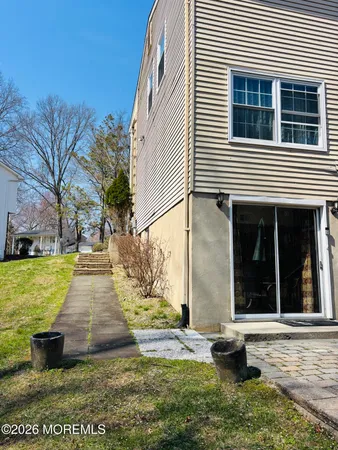 $1,800 | 32 Whitney Drive, Marlboro, NJ 07746