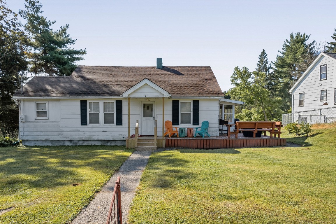7 Spring Street Endicott, NY 13760 - Photo 3 of 28 Gallery Image 3