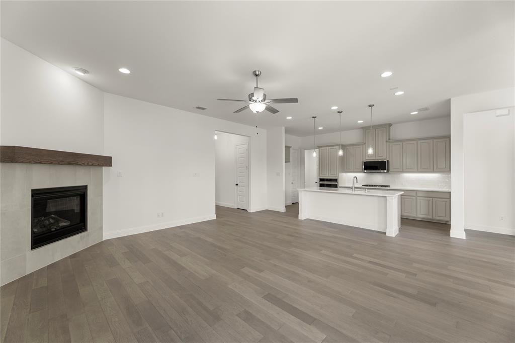 2514 Rockbrook Road Garland, TX 75041 - Photo 9 of 31 09. 2514 Rockbrook - Family (3)