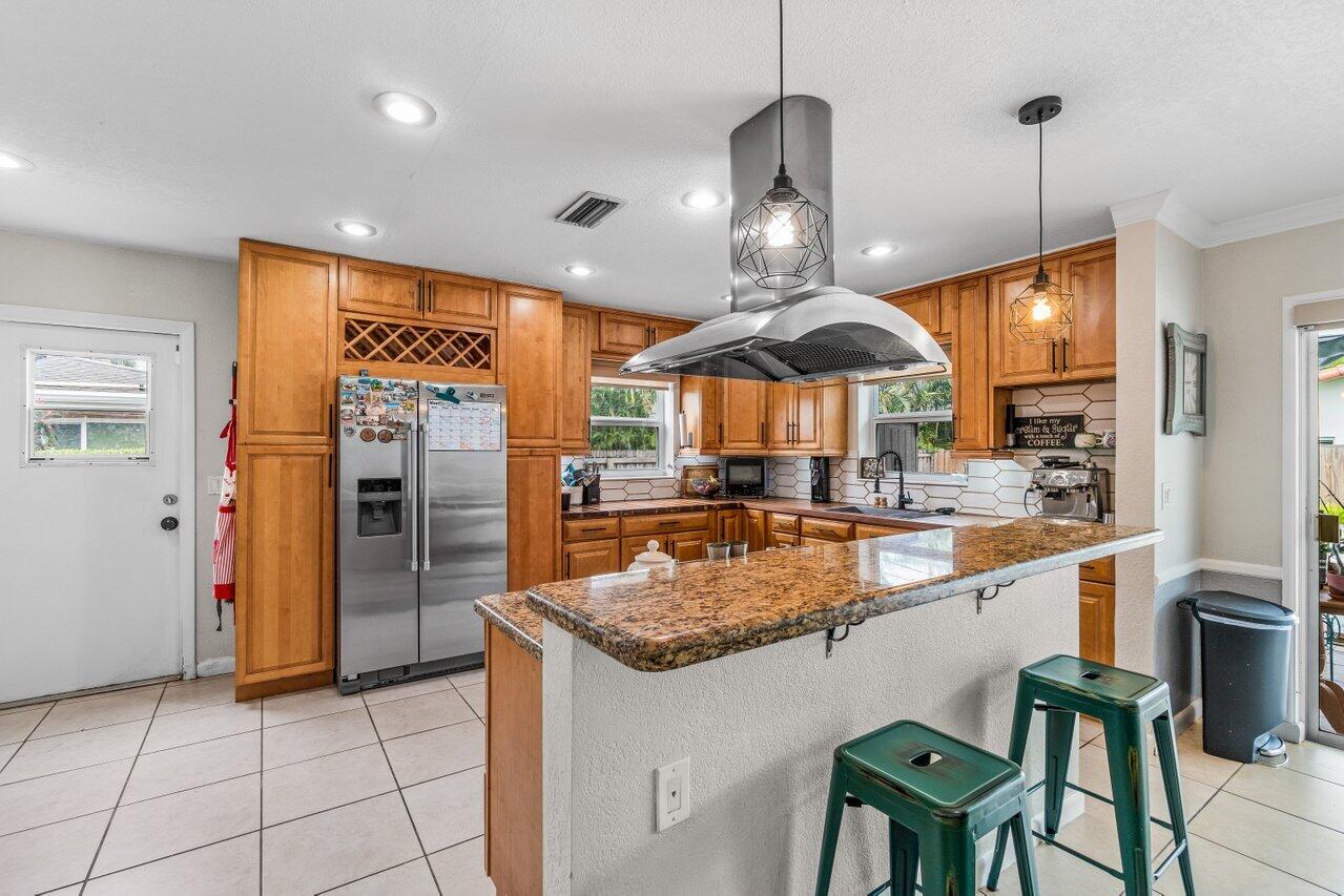 1041 Northwest 3rd Street Boca Raton, FL 33486 - Photo 12 of 35 012-1041Northwest3rdStreet-BocaRaton-FL-