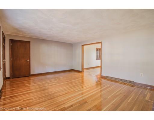 37 Sleigh Road Chelmsford, MA 01824 - Photo 5 of 22 Gallery Image 5