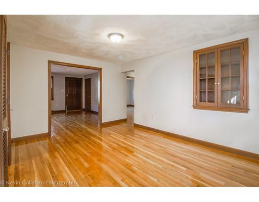 37 Sleigh Road Chelmsford, MA 01824 - Photo 8 of 22 Gallery Image 8