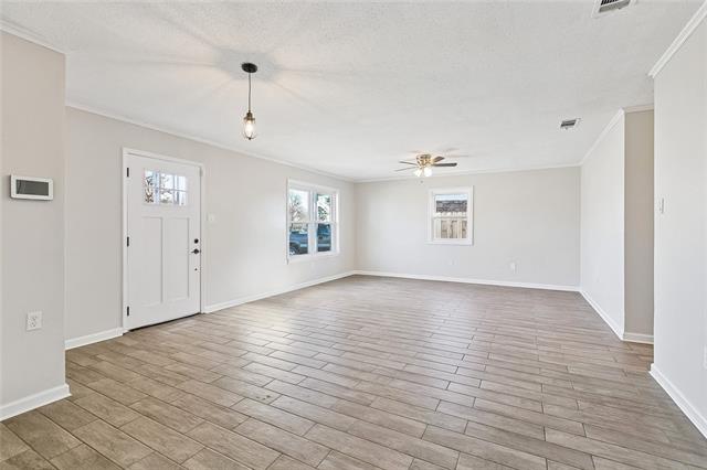 376 Shadow Lane Laplace, LA 70068 - Photo 2 of 12