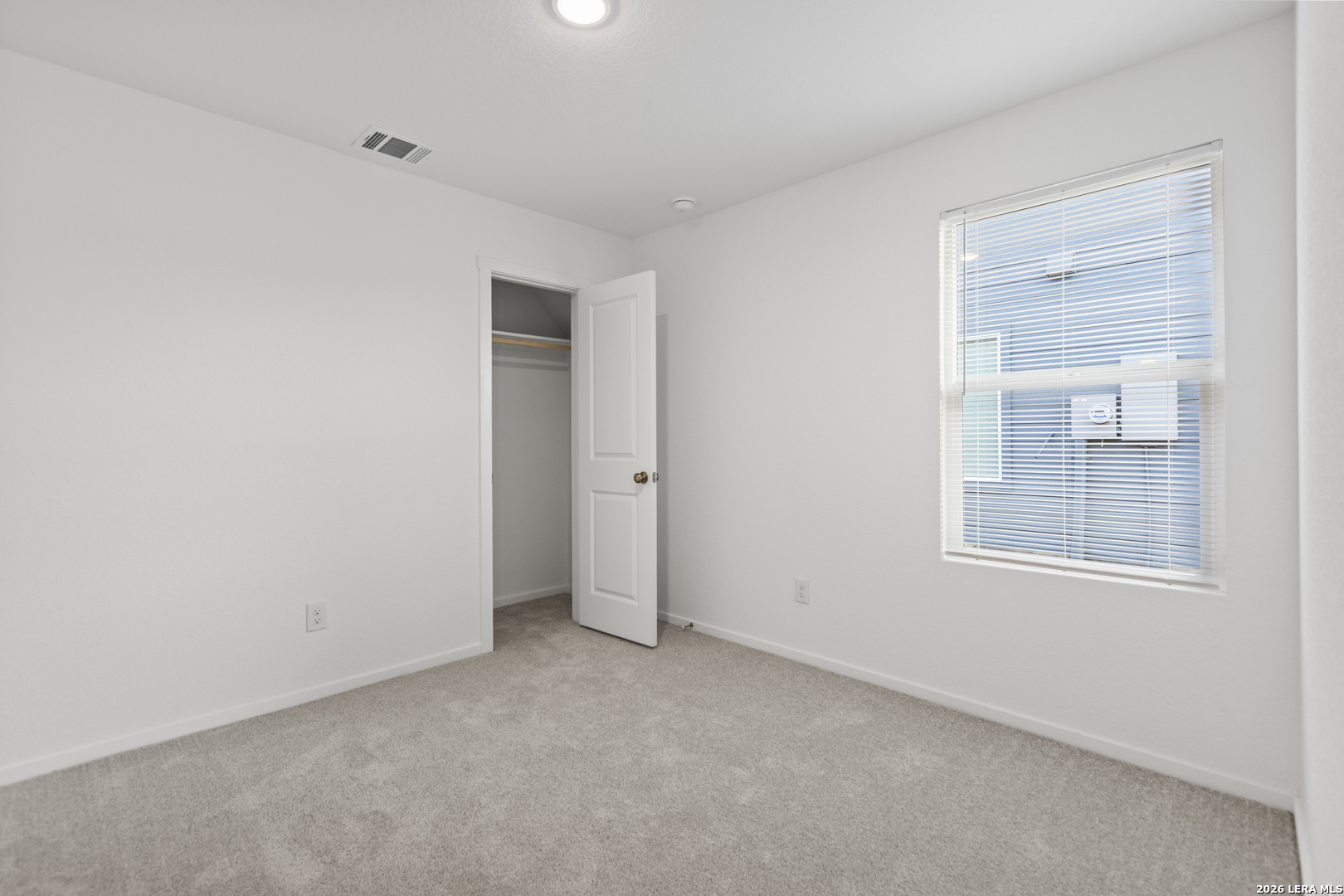 152 Bronco Ridge Pleasanton, TX 78064 - Photo 7 of 16