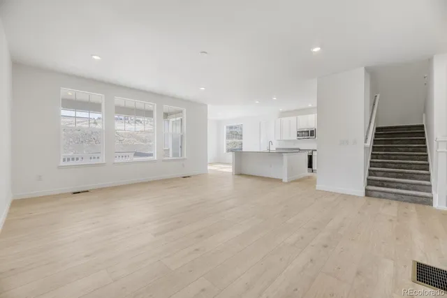 $869,900 | 12540 West Glasgow Place, Littleton, CO 80127