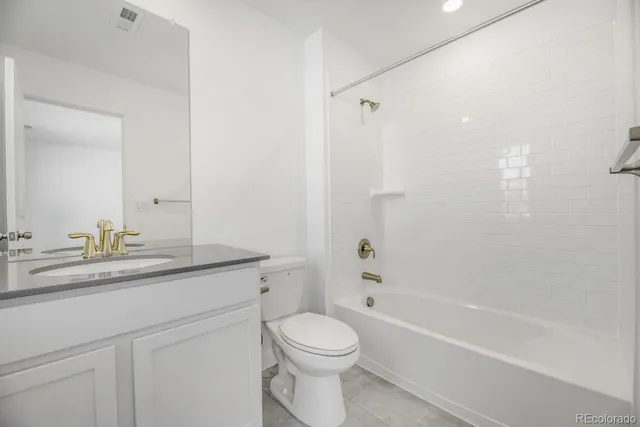 $869,900 | 12540 West Glasgow Place, Littleton, CO 80127