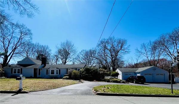 $4,200 | 109 Rogers Avenue, Barrington, RI 02806