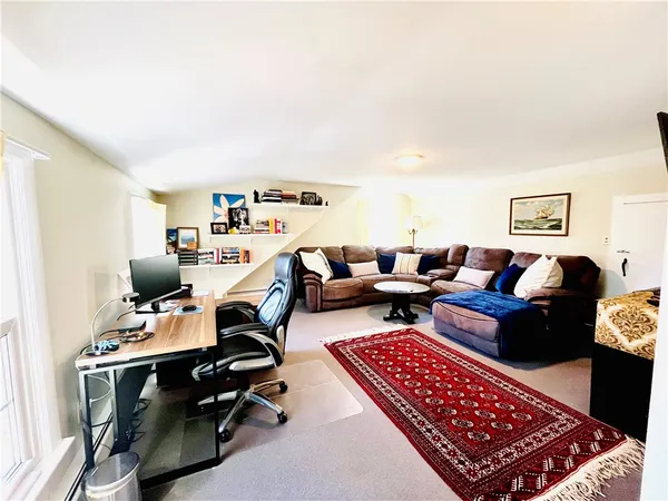 $4,200 | 109 Rogers Avenue, Barrington, RI 02806