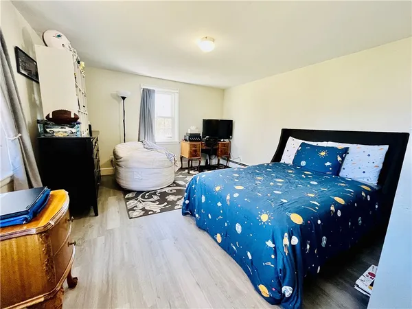 $4,200 | 109 Rogers Avenue, Barrington, RI 02806