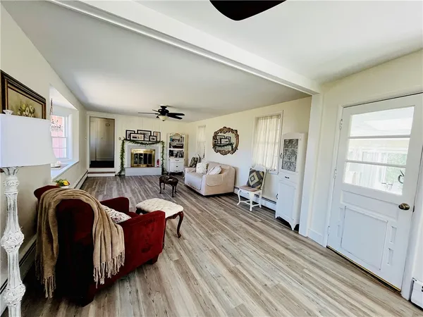 $4,200 | 109 Rogers Avenue, Barrington, RI 02806