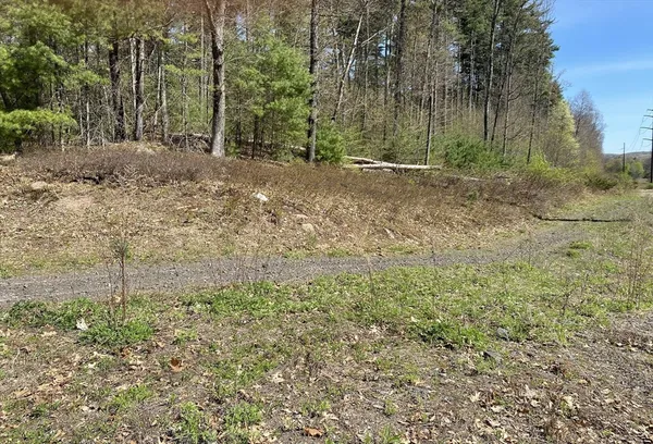 $475,000 | Lot 7-199 Pequot Street, Southampton, MA 01073