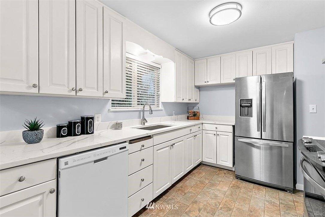 15705 204th Avenue Southeast Renton, WA 98059 - Photo 13 of 40 Gallery Image 13