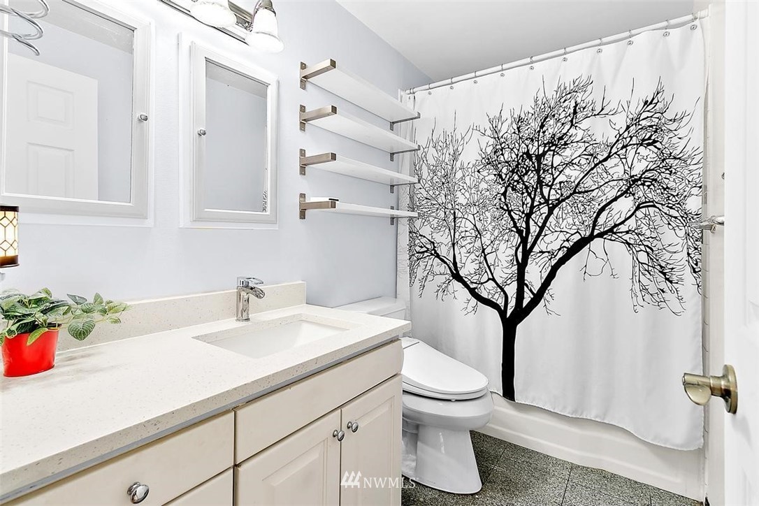 15705 204th Avenue Southeast Renton, WA 98059 - Photo 18 of 40 Gallery Image 18