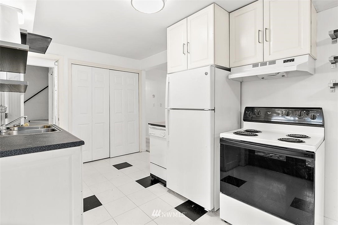 15705 204th Avenue Southeast Renton, WA 98059 - Photo 22 of 40 Gallery Image 22