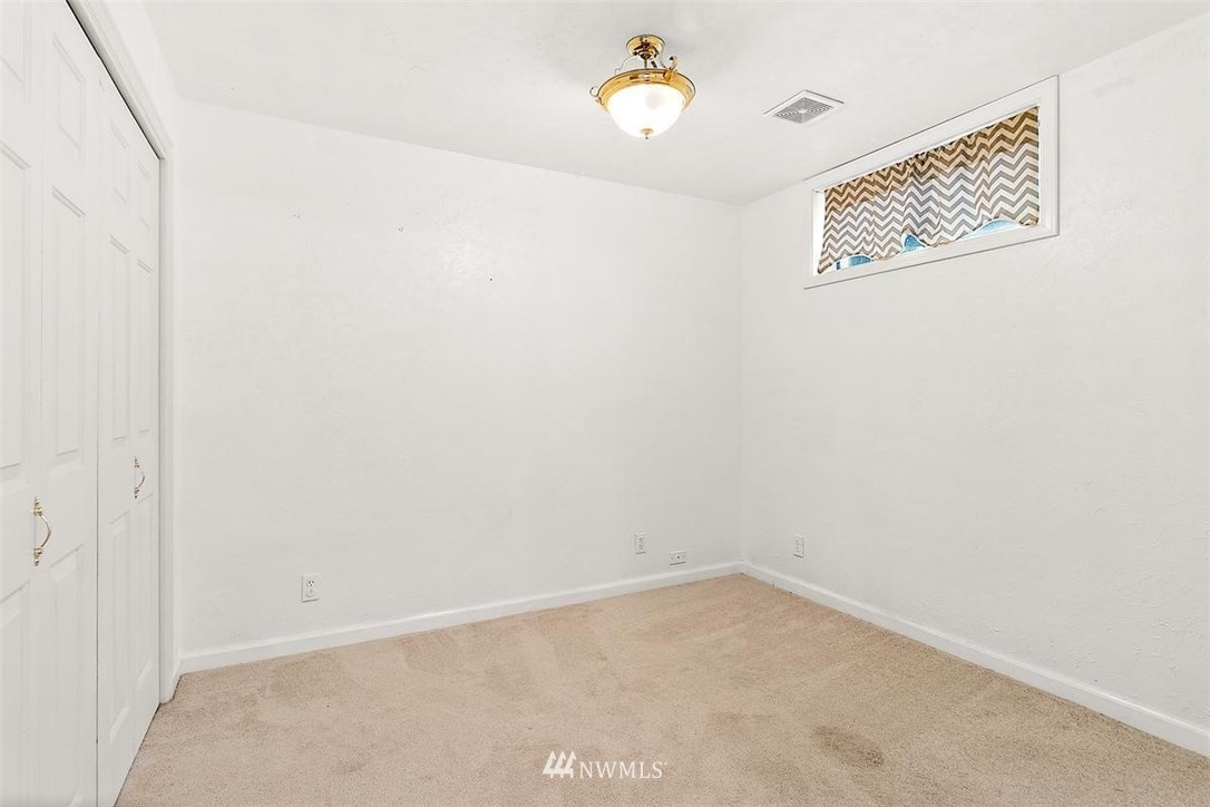 15705 204th Avenue Southeast Renton, WA 98059 - Photo 28 of 40 Gallery Image 28