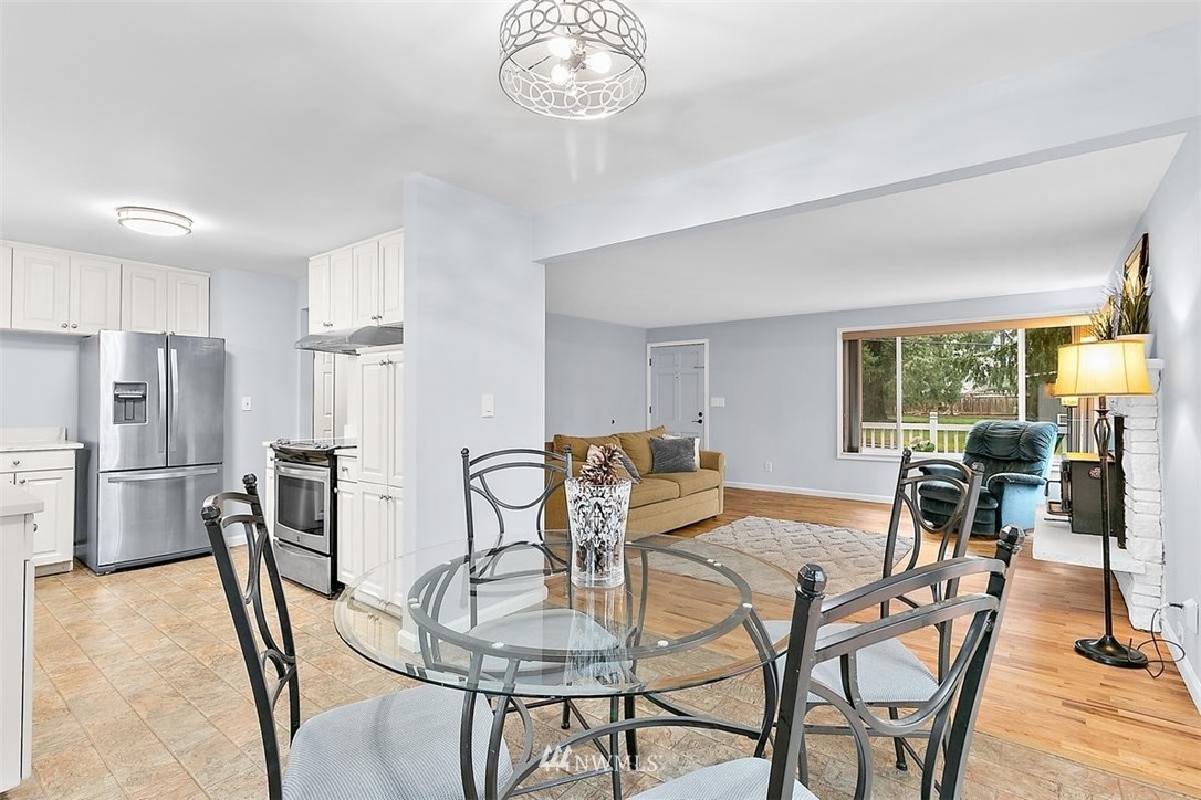 15705 204th Avenue Southeast Renton, WA 98059 - Photo 10 of 40 Gallery Image 10