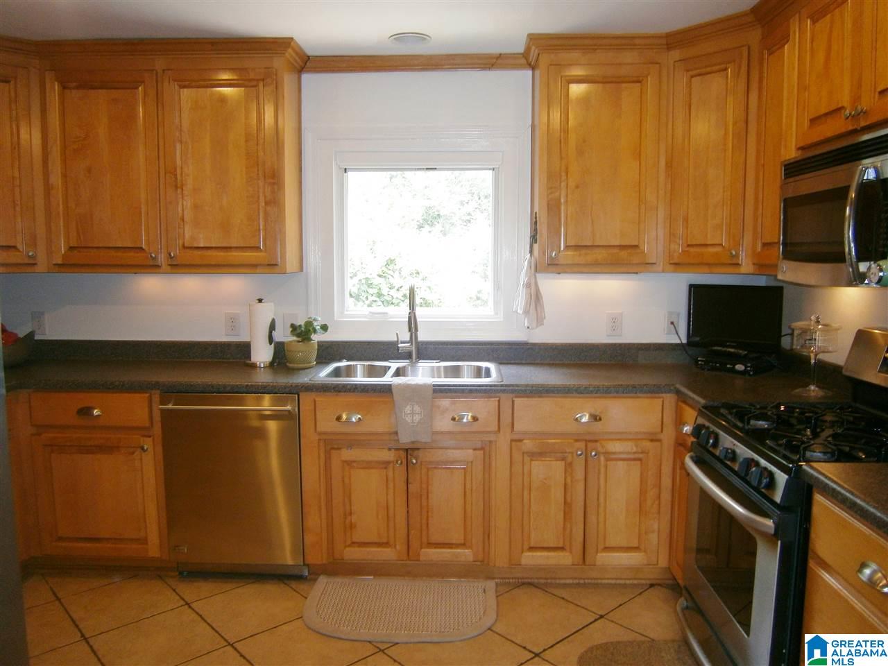 3309 Circle Hill Road Birmingham, AL 35243 - Photo 5 of 35