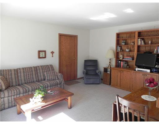 1702 Southeast MacGregor Road South Bend, IN 46614 - Photo 5 of 12 Gallery Image 5