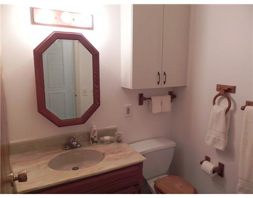 1702 Southeast MacGregor Road South Bend, IN 46614 - Photo 8 of 12 Gallery Image 8