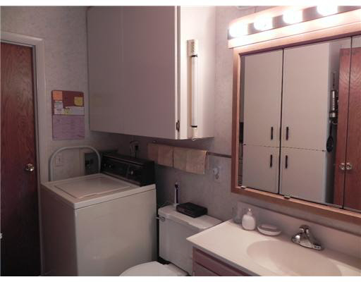 1702 Southeast MacGregor Road South Bend, IN 46614 - Photo 9 of 12 Gallery Image 9