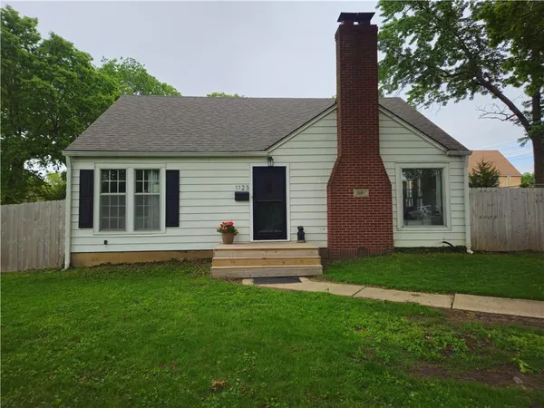 $207,000 | 1123 South Liberty Street, Independence, MO 64055