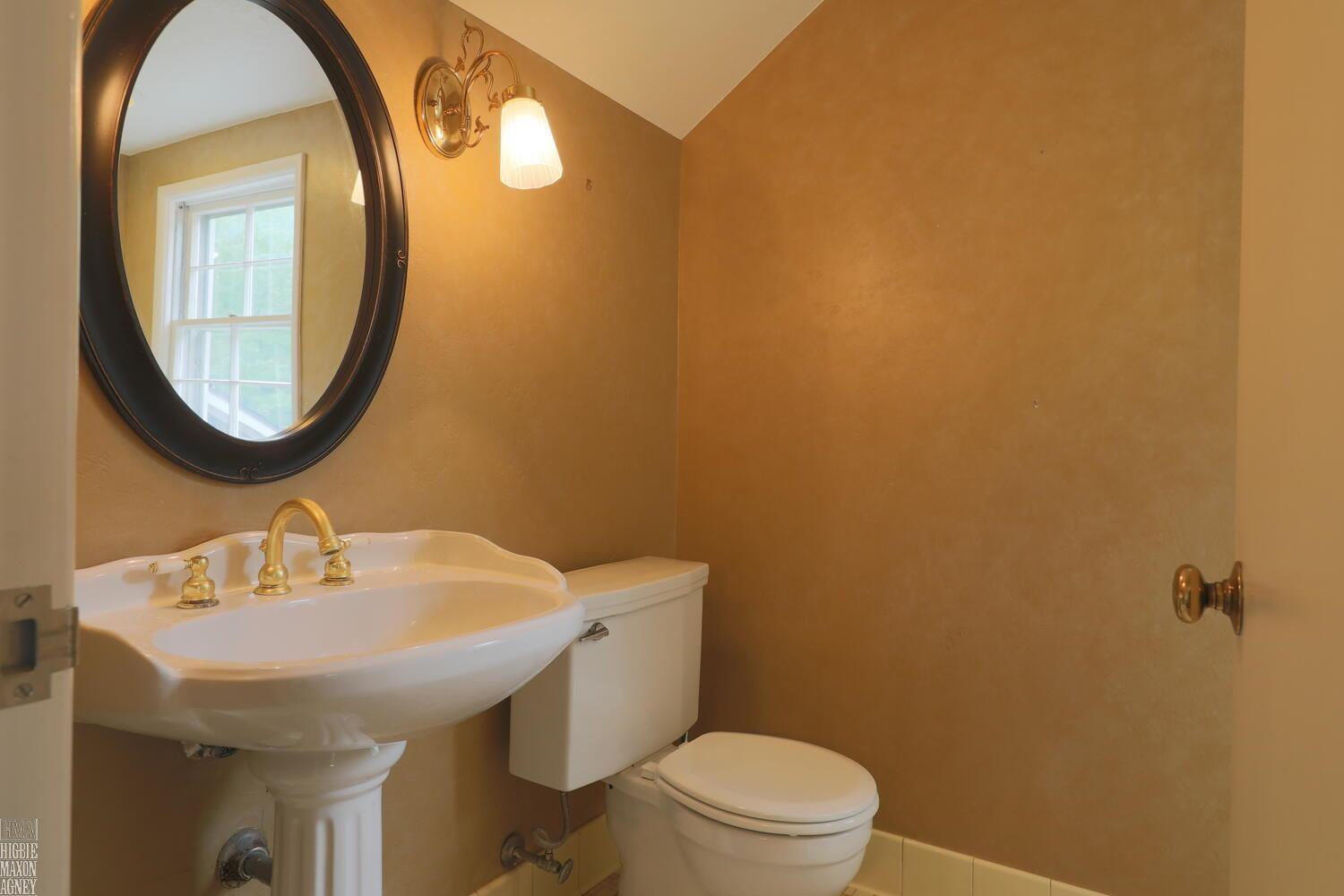 65 North Deeplands Road Grosse Pointe Shores, MI 48236 - Photo 31 of 45