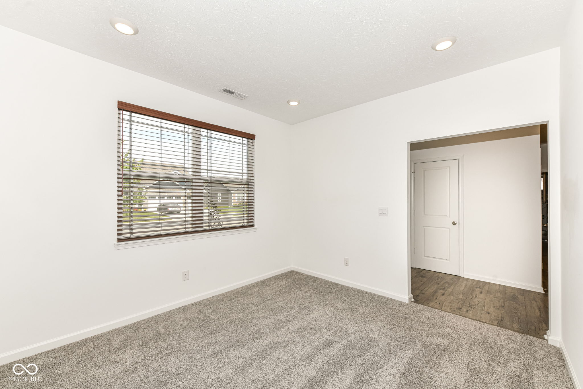 291 Limerick Lane Pendleton, IN 46064 - Photo 5 of 39