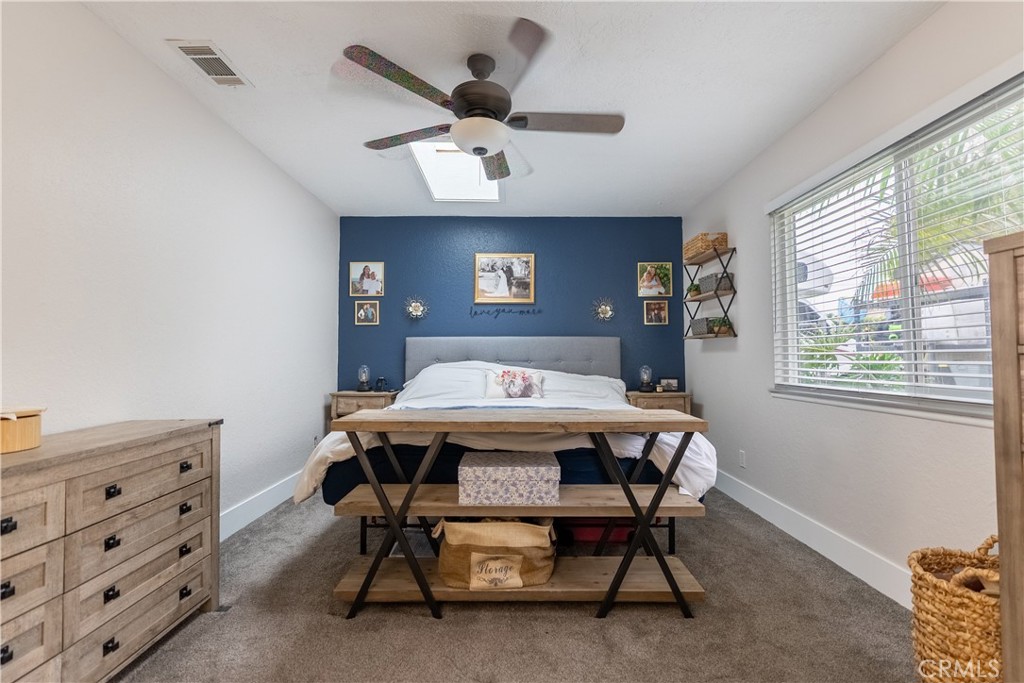 10328 Ivy Court Rancho Cucamonga, CA 91730 - Photo 16 of 40 a view of a livingroom with furniture