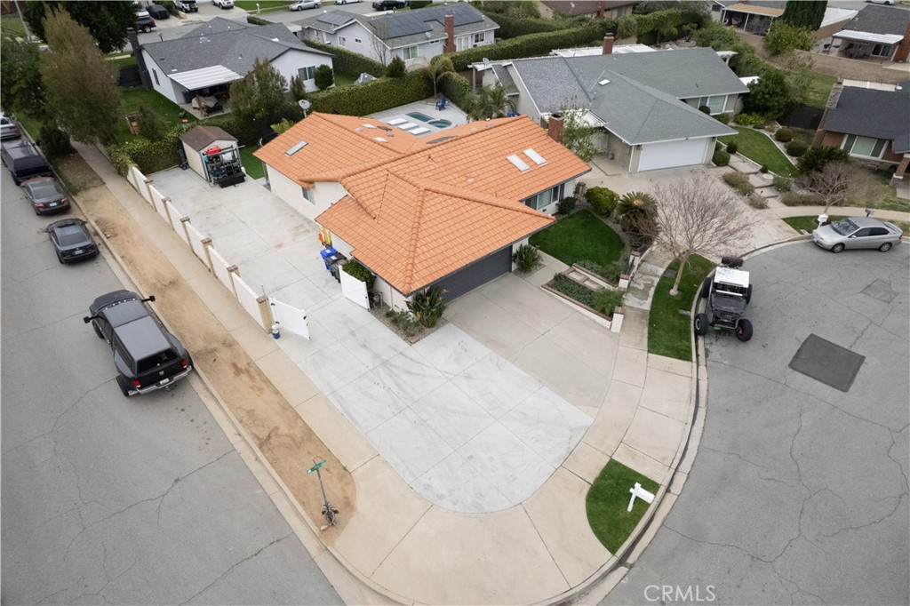 10328 Ivy Court Rancho Cucamonga, CA 91730 - Photo 32 of 40 an aerial view of a house with a yard