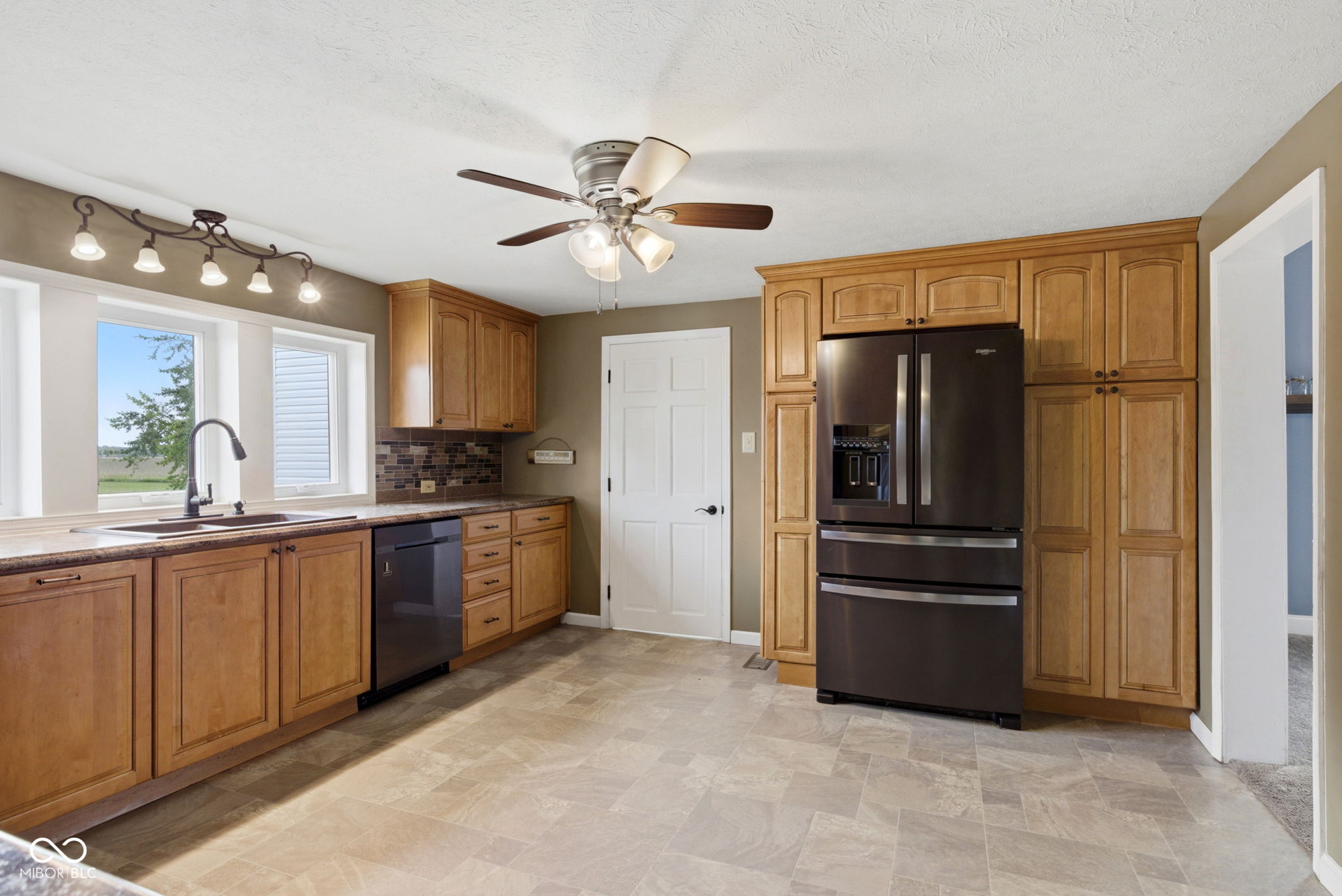 1680 West 600 South Atlanta, IN 46031 - Photo 10 of 48
