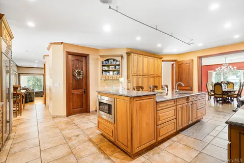 $2,550,000 | 33 Winding Rd Farm, Ardsley, NY 10502