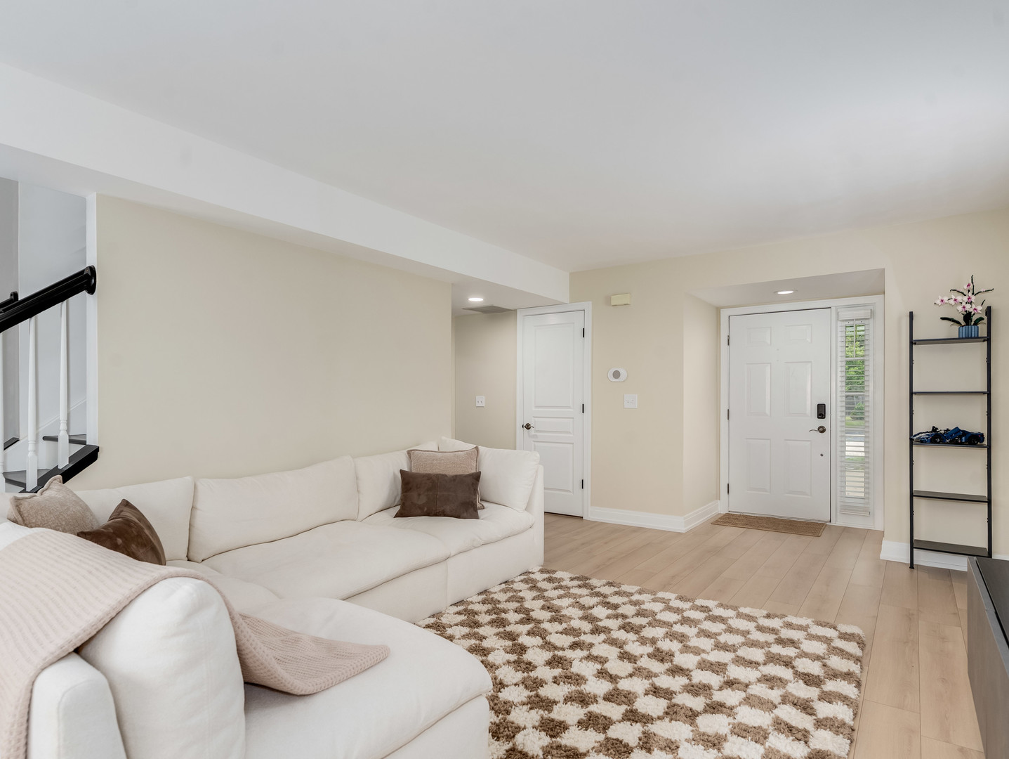 3721 Harms Road Joliet, IL 60435 - Photo 5 of 28