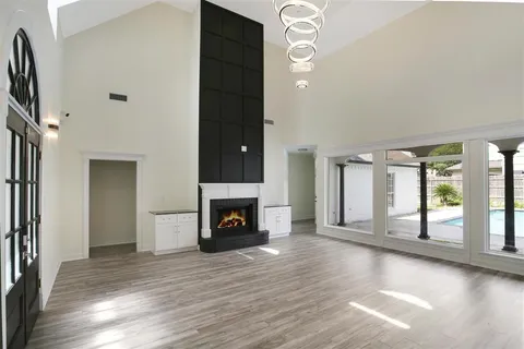 $645,000 | 4111 Maid Stone Drive, Lake Charles, LA 70605