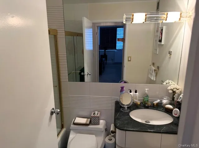 $850,000 | 1 Bay Club Drive, Unit 12F | Bay Terrace