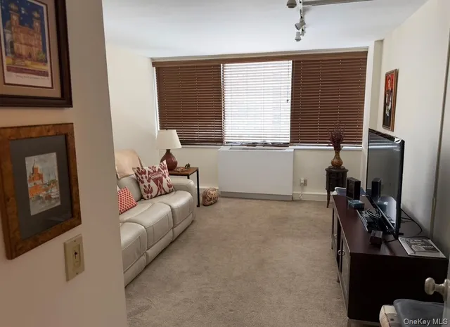 $850,000 | 1 Bay Club Drive, Unit 12F | Bay Terrace