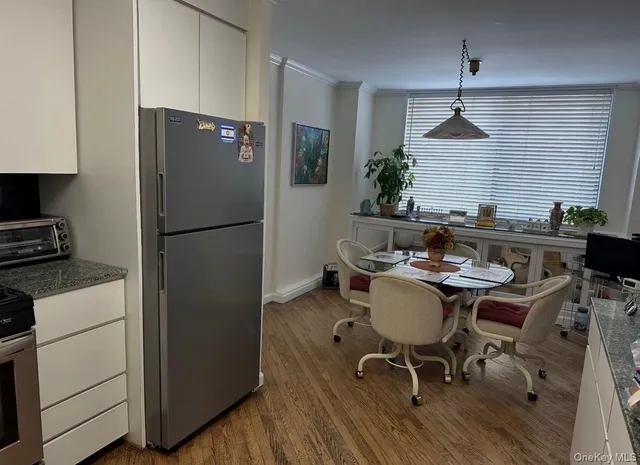 $850,000 | 1 Bay Club Drive, Unit 12F | Bay Terrace