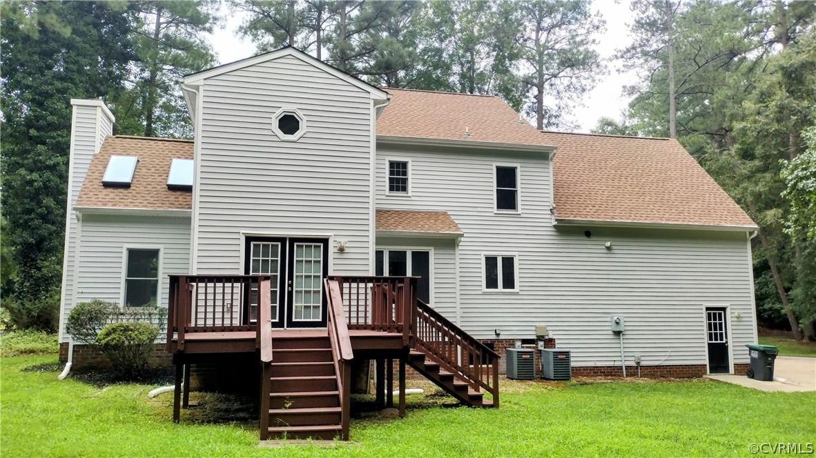 6000 Middlefield Place Chesterfield, VA 23832 - Photo 31 of 32 a front view of a house with a yard