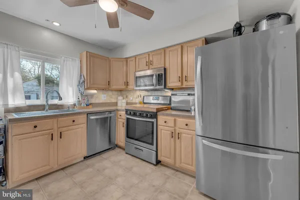 $264,999 | 111 East Park Avenue, Lindenwold, NJ 08021