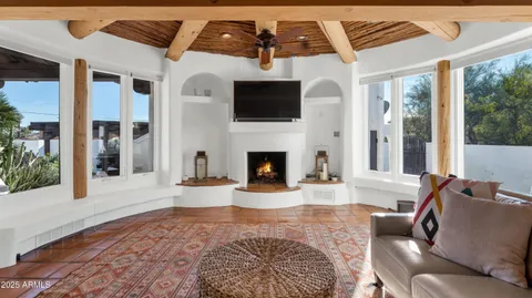 $2,895,000 | 4651 North Alta Hacienda Drive, Phoenix, AZ 85251